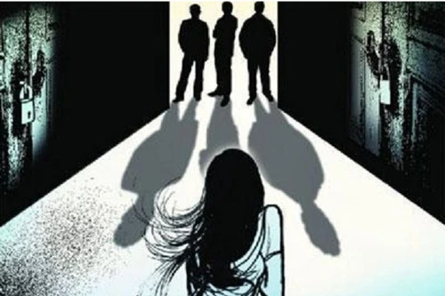 Đi sinh nhật bạn, cô gái trẻ bị hiếp dâm tập thể