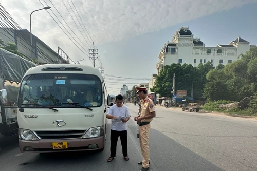 Xử lý nghiêm các trường hợp xe chở khách, xe container vi phạm 