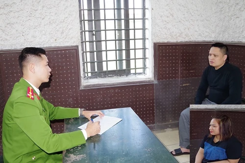 Bắt 2 anh em ruột hoạt động "tín dụng đen"