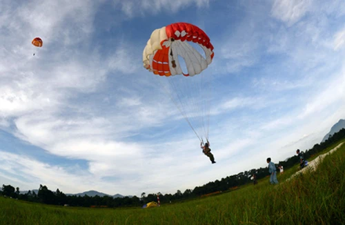 Nhảy dù - vượt qua nỗi sợ của chính mình