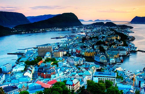 Na Uy - Nghịch lý... thừa tiền