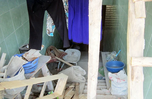 Hoang phế hầm bộ hành