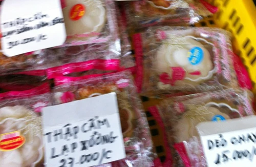 Cẩn thận bánh Trung thu “đội lốt”... gia truyền!