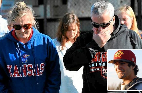 Giết người vì buồn chán