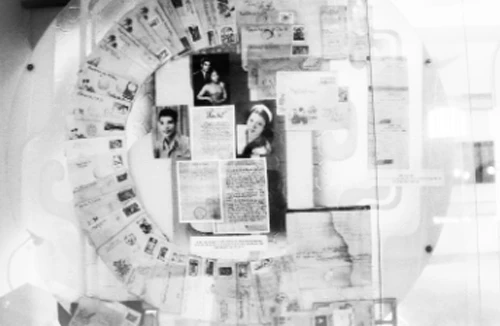 136 cánh thư huyền thoại