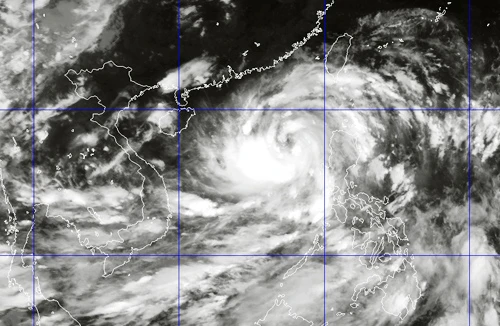 Bão chồng bão trên biển Đông: Hiện tượng hiếm gặp, nguy hiểm