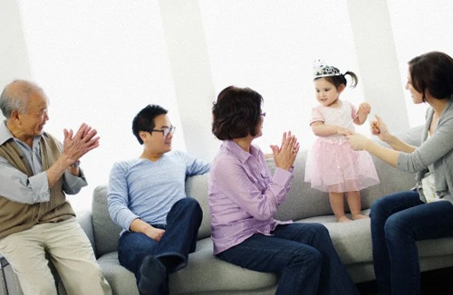 Mẹ chồng “quái chiêu”