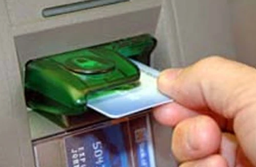 3 tội phạm “ngoại” dùng thẻ ATM giả rút trộm tiền