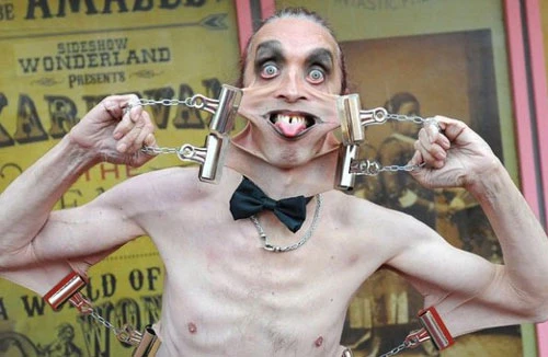 Người dẻo như... kẹo kéo 