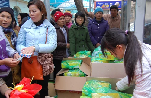 “Làm quyết liệt hơn nữa công tác giảm nghèo” 