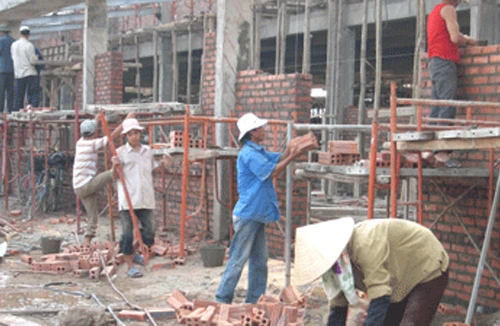 Việc làm Tết: Giá cao, cầu giảm