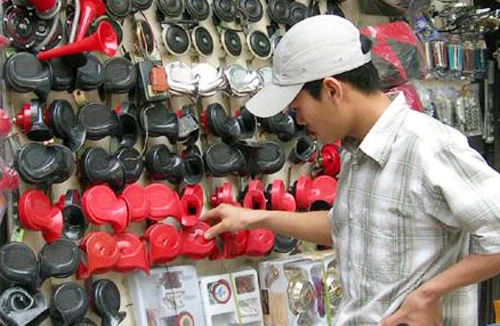 “Ủng” đầu vì còi hơi công suất khủng