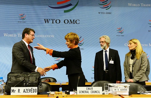 Ngồi “ghế nóng” WTO