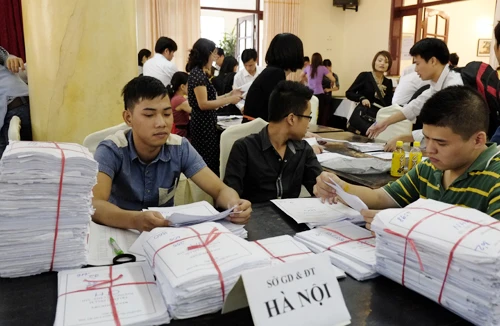 Giảm mạnh hồ sơ dự thi ĐH, CĐ