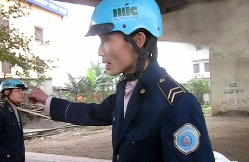 Bức xúc vụ cán bộ đòi xử người tham gia giao thông