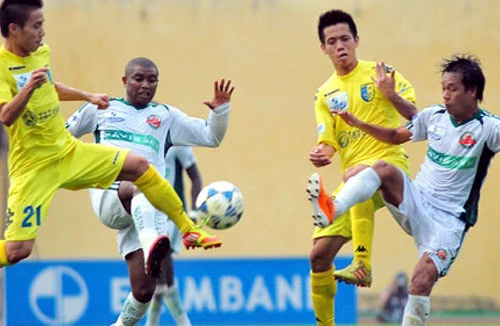 Năm Rắn, V-League mơ “lột xác”