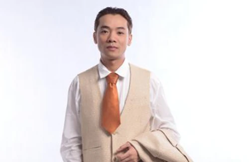 Diễn viên Việt Bắc nhuộm tóc 8 lần để vào vai... Xuân tóc đỏ