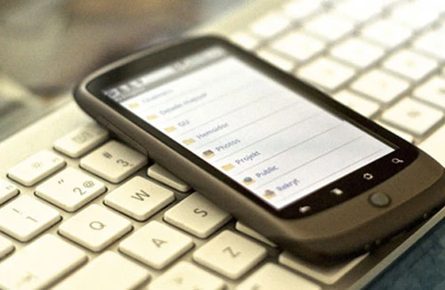 Điện thoại điều khiển bằng mắt