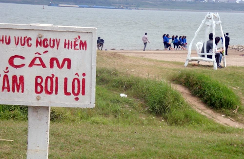 Đùa giỡn với tử thần