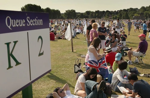 83.000 bảng cho một đôi vé xem chung kết