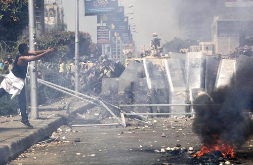 Ai Cập trượt vào “vết xe đổ” Syria?