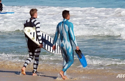 Đồ bơi chống cá mập