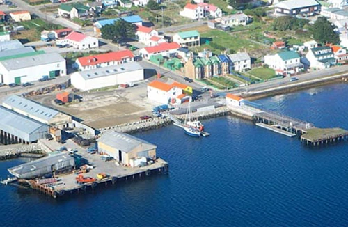 Anh sẵn sàng giao chiến để giữ đảo tranh chấp 