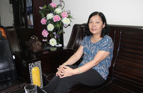 Chị em song sinh cùng mắc bệnh khớp