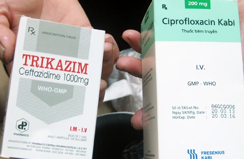 Bệnh nhân tiêm xong thì... chết