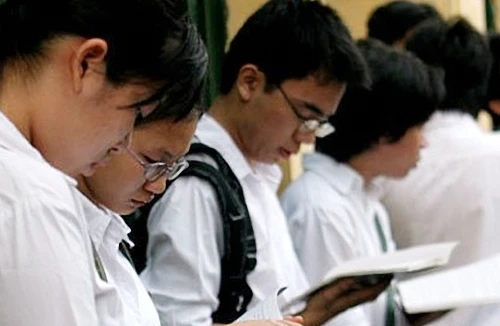 Thi thử - Con dao hai lưỡi