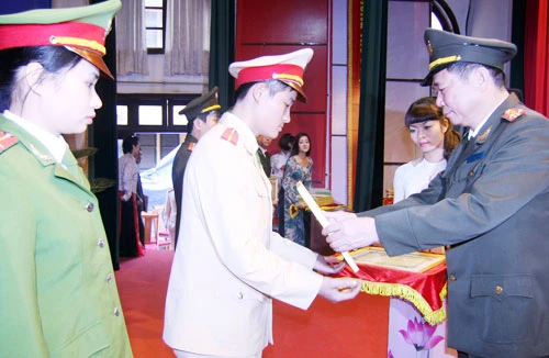 Năm của thi đua xung kích lập công