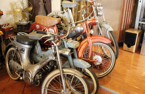 Người Hà Nội và những niềm đam mê: Quay về chơi xe cổ