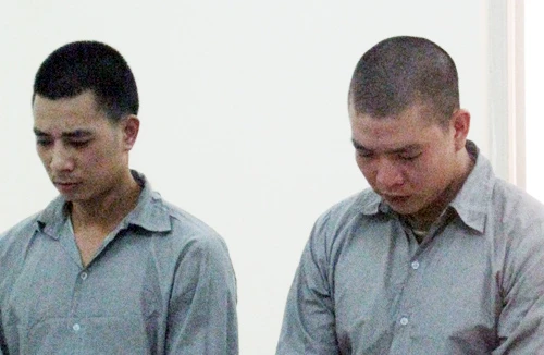 Tên cướp có súng bị “hạ gục” trong ô tô