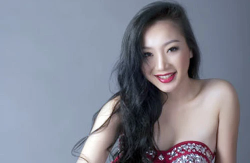 Ca sỹ Kỳ Anh Trang: Thiếu ca hát tôi sẽ khó thở lắm!