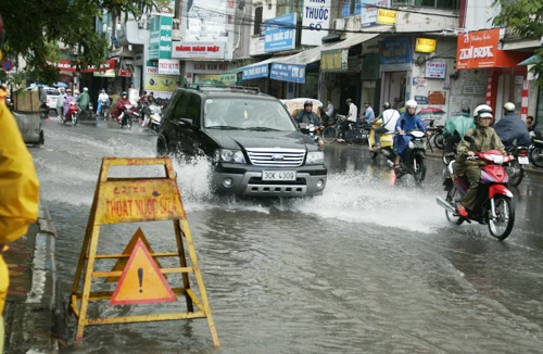 Áp thấp nhiệt đới gây mưa lớn vào cuối tuần