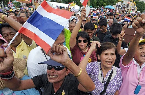 Quân đội Thái Lan bác tin đồn xảy ra đảo chính