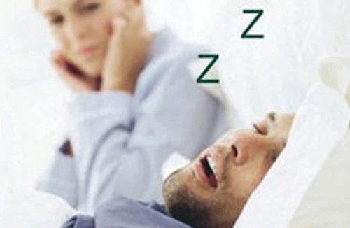 Ngủ ngáy khiến bạn xấu đi