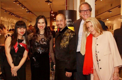 Đưa áo dài Việt chinh phục thế giới