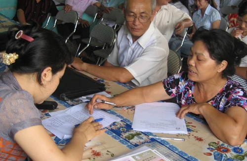 Phải có trách nhiệm tới cùng với người dân