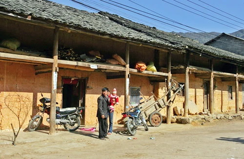 Phó Bảng có phiên chợ lùi