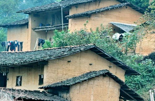 Những ngôi nhà trên cao nguyên đá