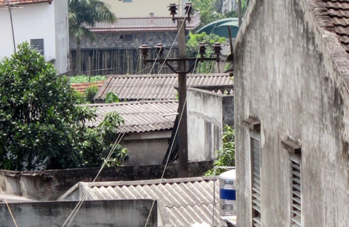 Coi chừng điện giật