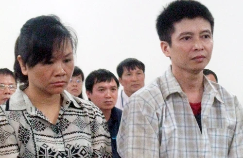 Muốn nhanh giàu, hai vợ chồng dắt nhau vào tù