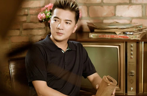 Ca sĩ Đàm Vĩnh Hưng: “Khoe” đủ nghề tay trái