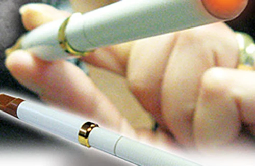 Thuốc lá điện tử gây hại như thuốc lá thật