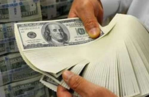 USD giả nhiều hơn... giấy lộn