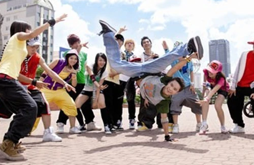 Báo động nhiễu loạn ngôn từ