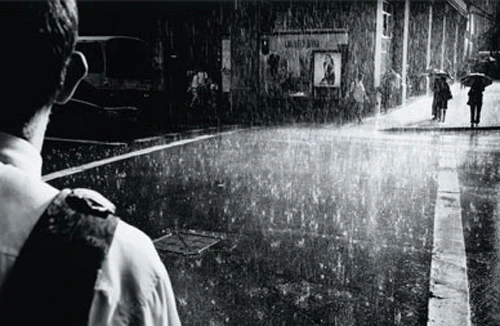 Bóng mưa ngõ nhỏ