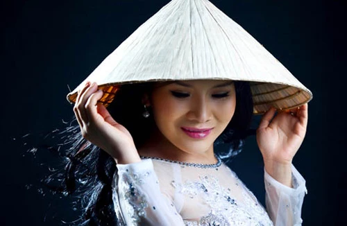 Ca sĩ Thành Lê: Tôi không phải là người sống tầm gửi