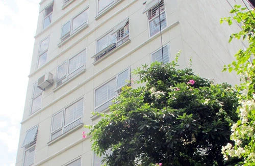 Cưỡng chế công trình sai phạm tại 53-55 phố Nhân Hòa